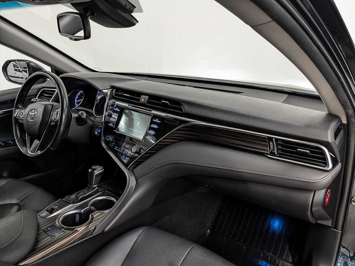 Toyota Camry, 2018 Фото №13