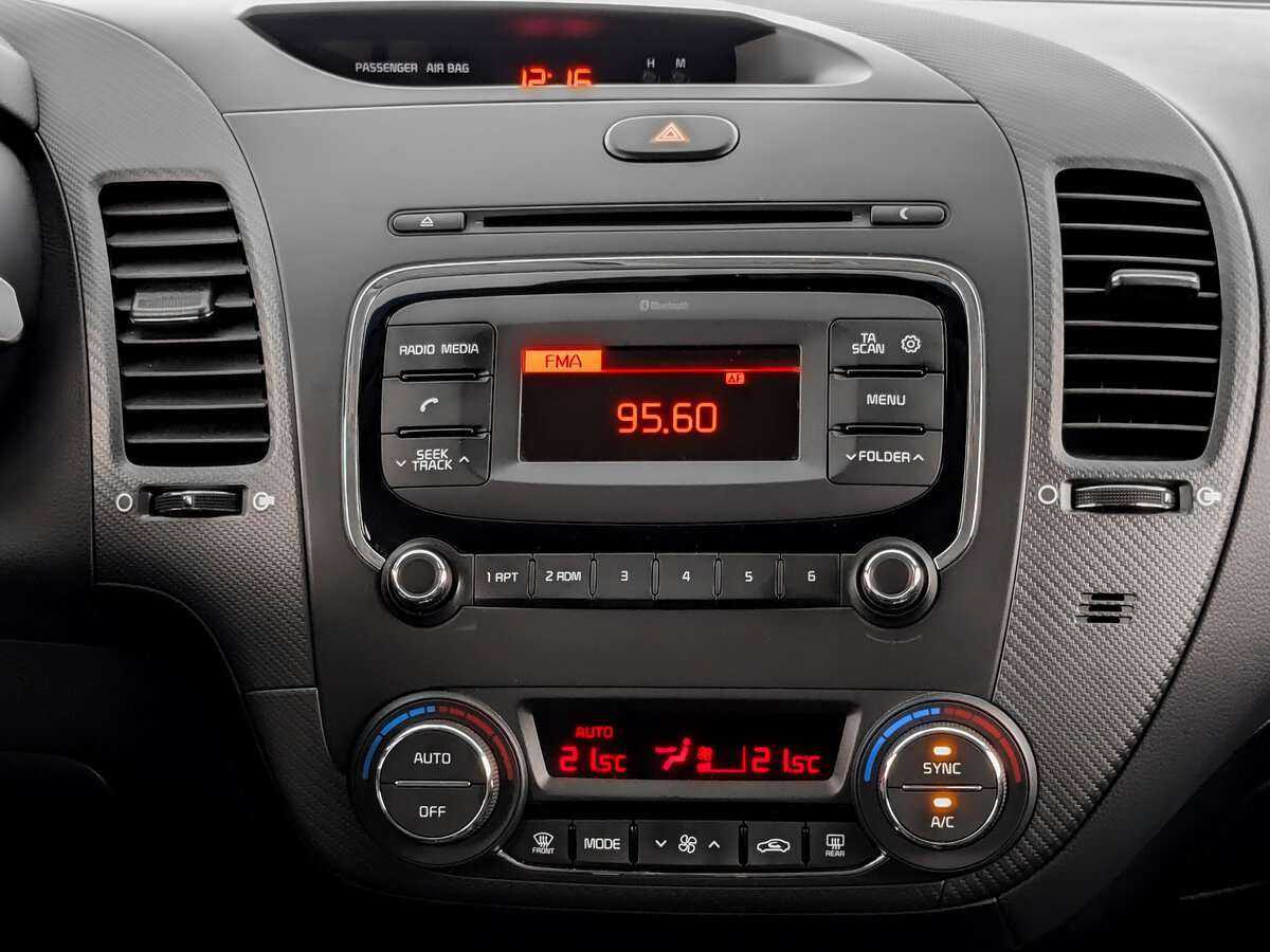 Kia Cerato, 2019 Фото №13