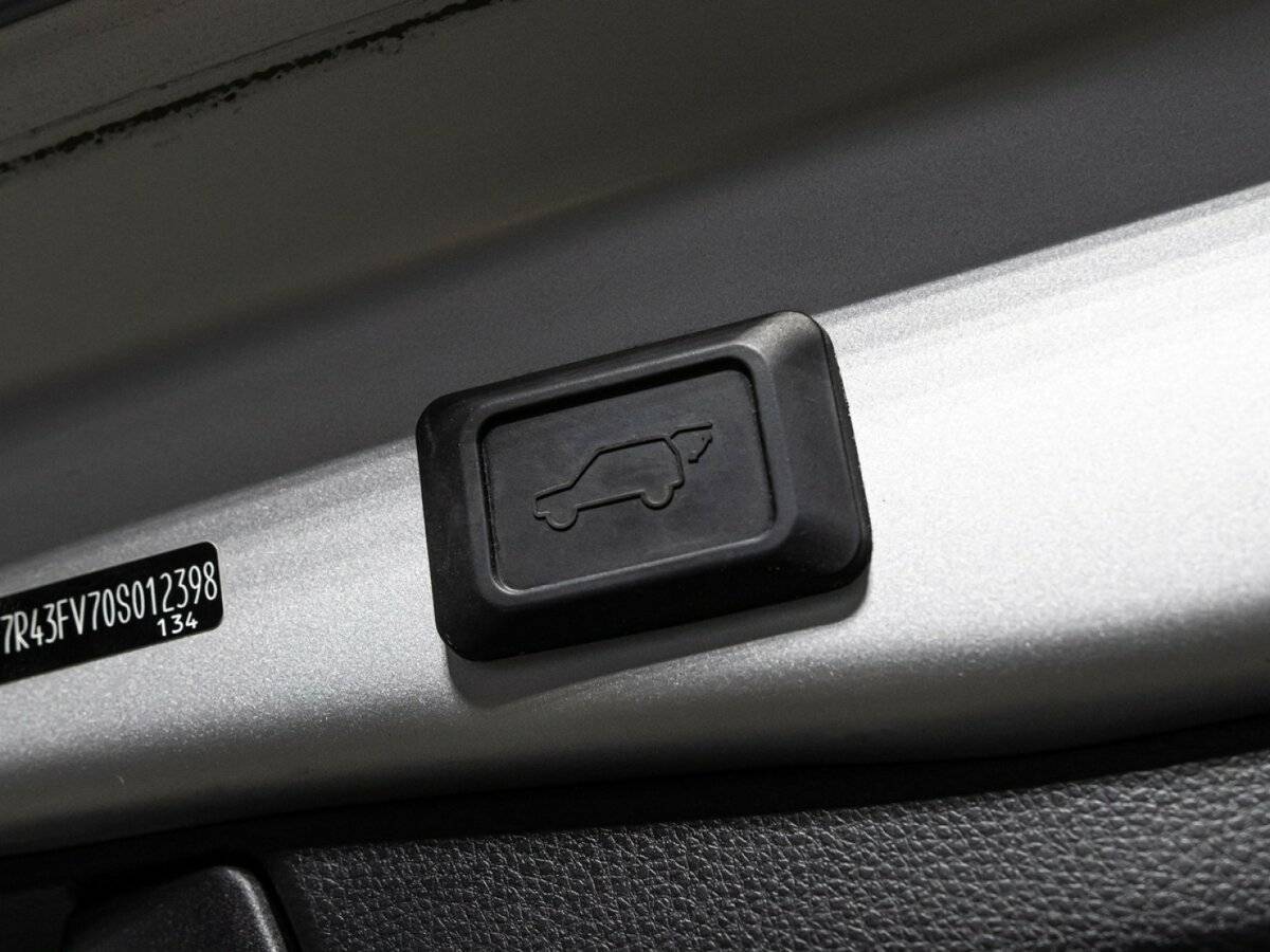 Toyota RAV4, 2020 Фото №16