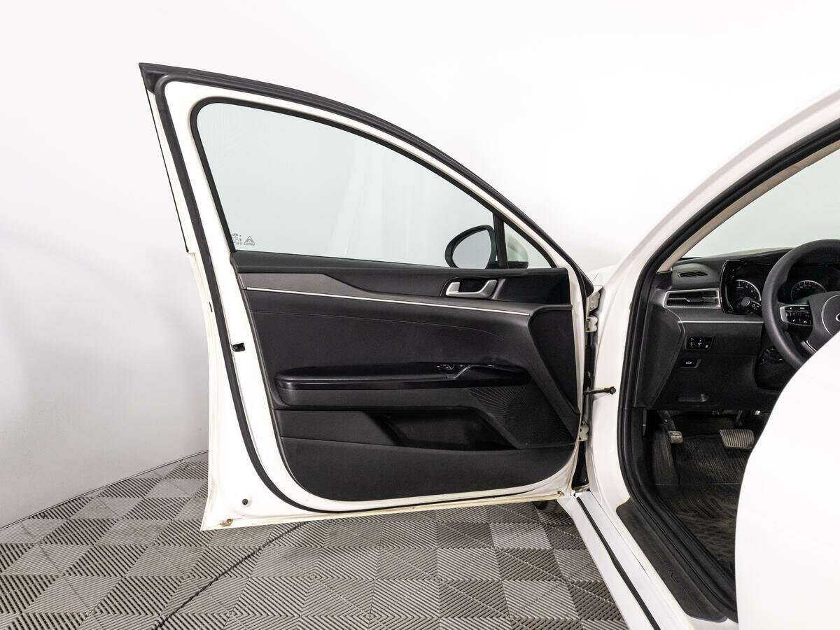 Kia K5, 2020 Фото №22