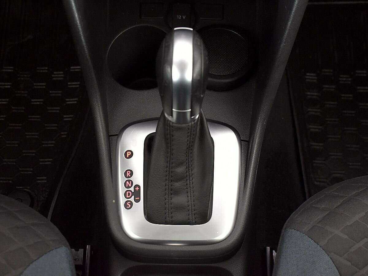 Volkswagen Polo, 2020 Фото №15