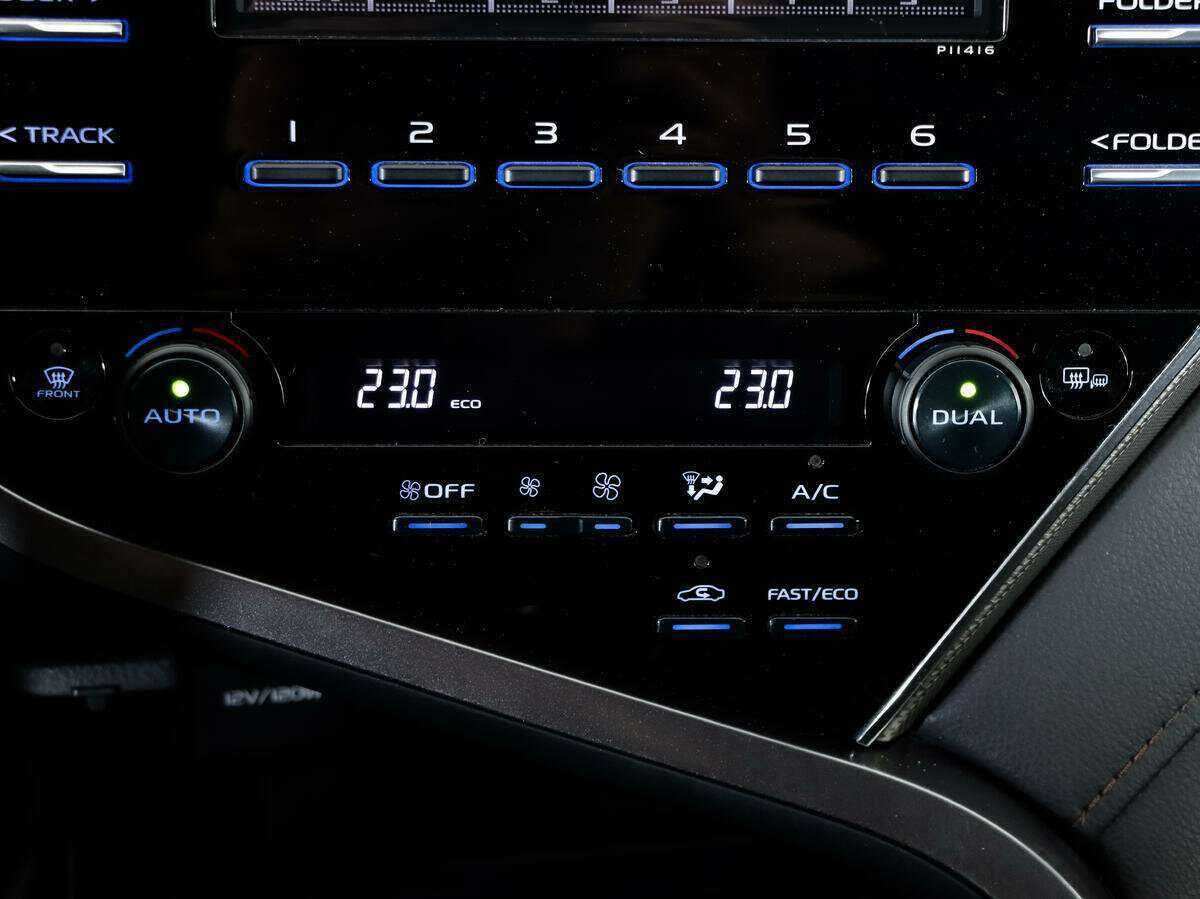 Toyota Camry, 2019 Фото №13