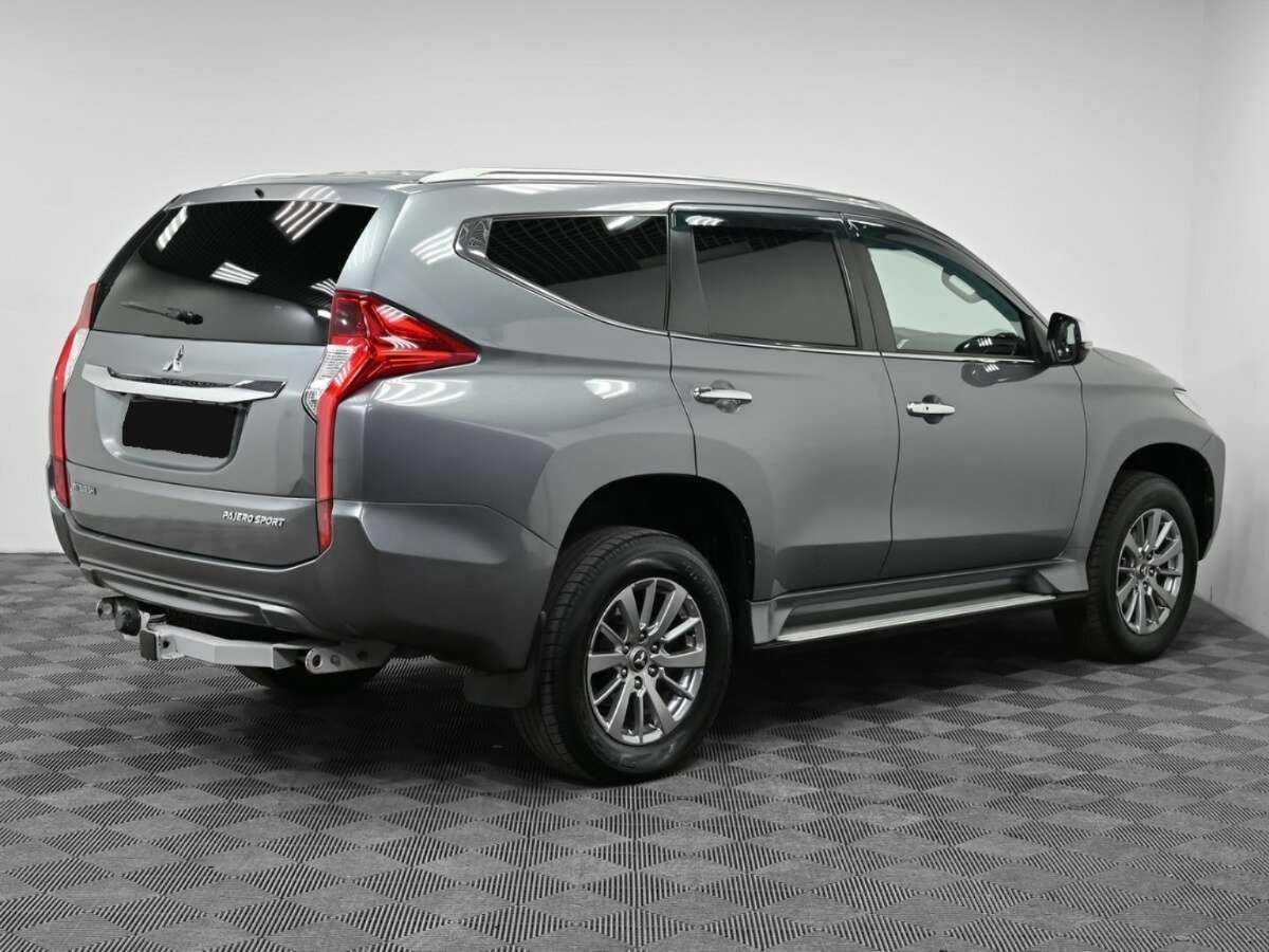 Mitsubishi Pajero Sport, 2017 Фото №2