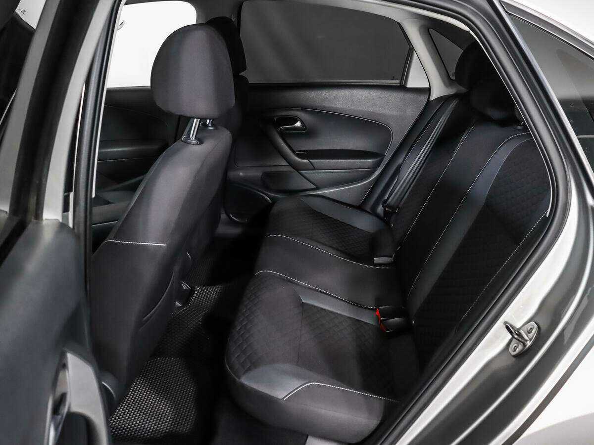 Volkswagen Polo, 2018 Фото №10