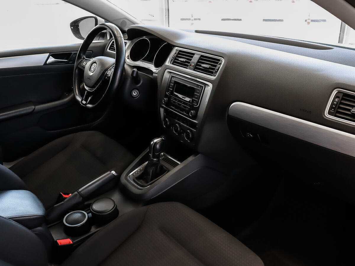 Volkswagen Jetta, 2017 Фото №11