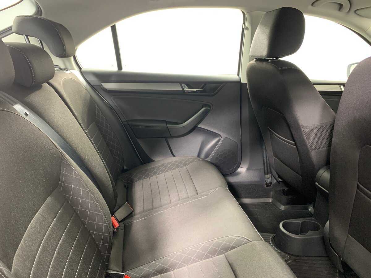 Skoda Rapid, 2018 Фото №18