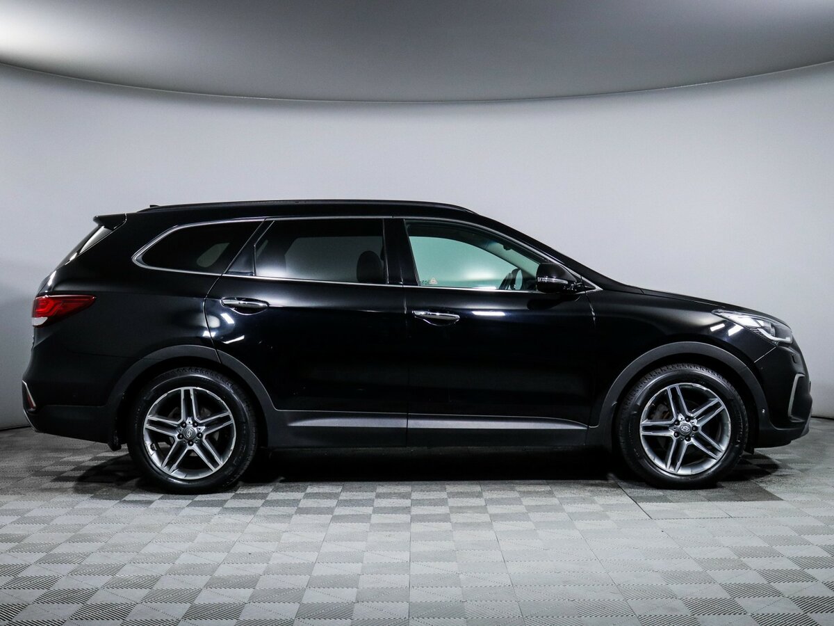 Hyundai Santa Fe Grand III Рестайлинг, 2017 Фото №4