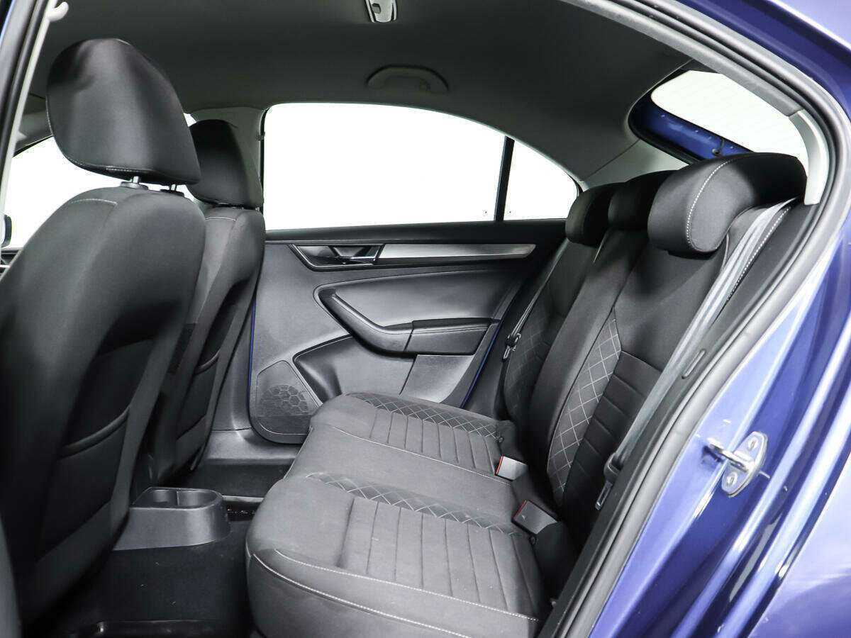 Skoda Rapid, 2017 Фото №12