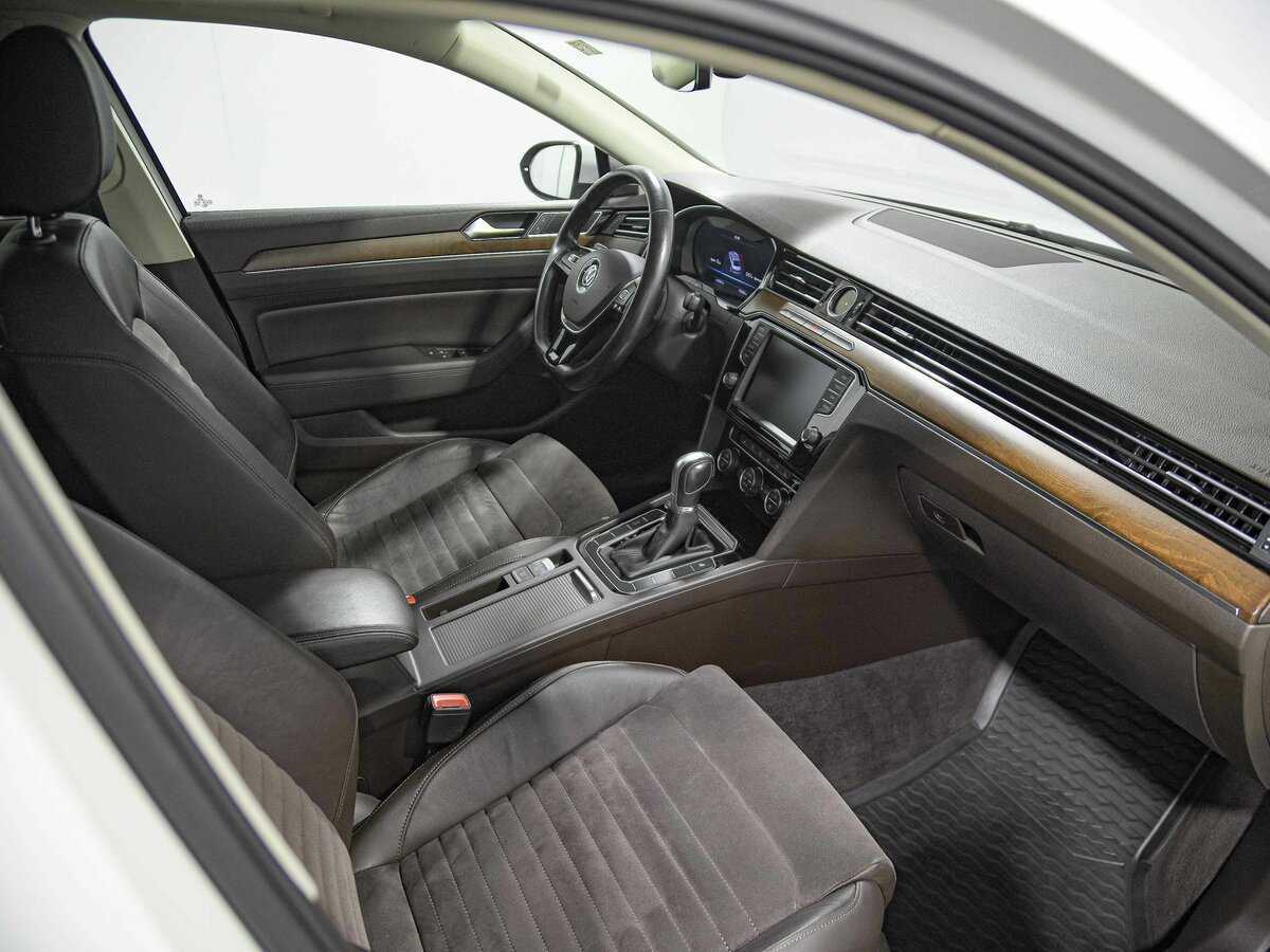 Volkswagen Passat, 2016 Фото №17