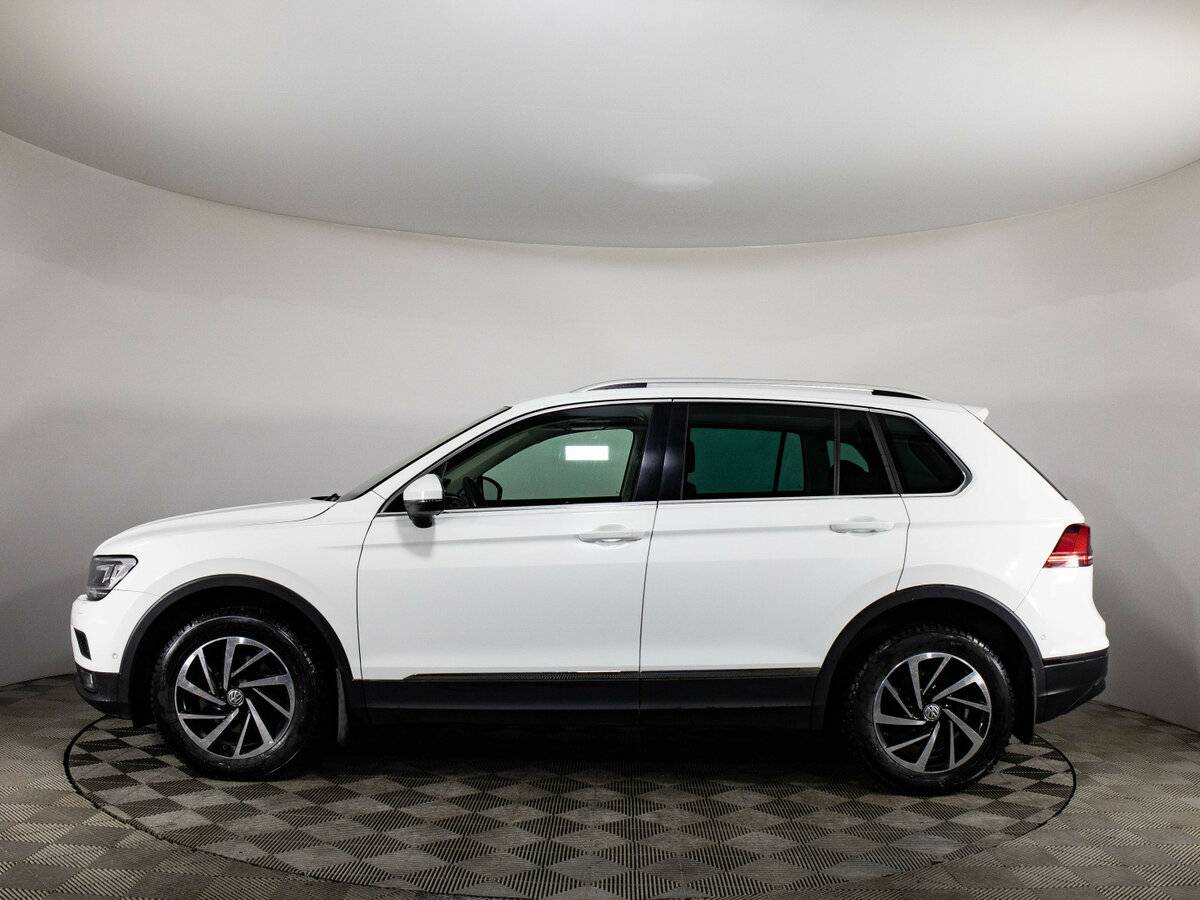 Volkswagen Tiguan II, 2018 Фото №8
