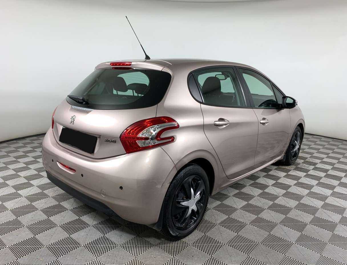 Peugeot 208, 2013 Фото №5