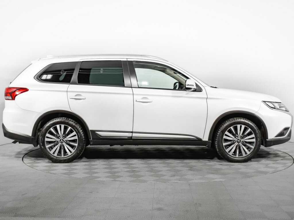 Mitsubishi Outlander, 2020 Фото №4