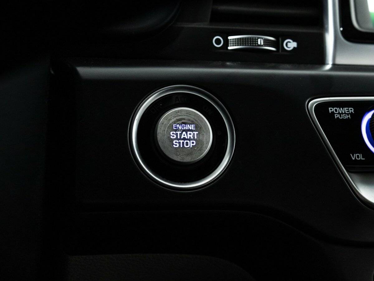 Hyundai Sonata, 2018 Фото №19