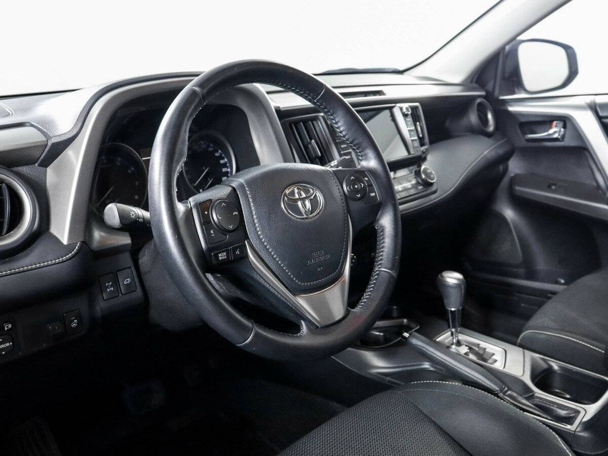 Toyota RAV4, 2017 Фото №11