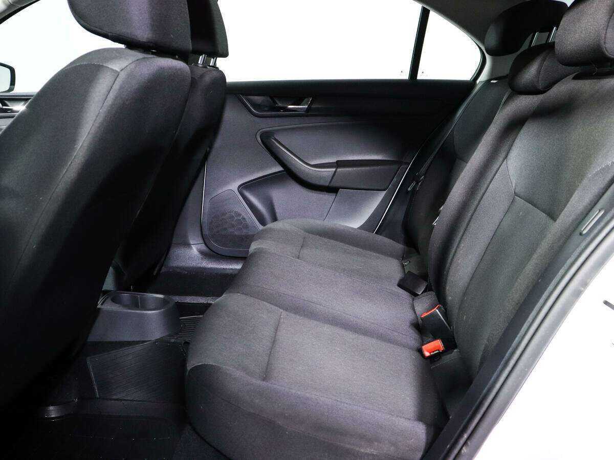 Skoda Rapid, 2018 Фото №9