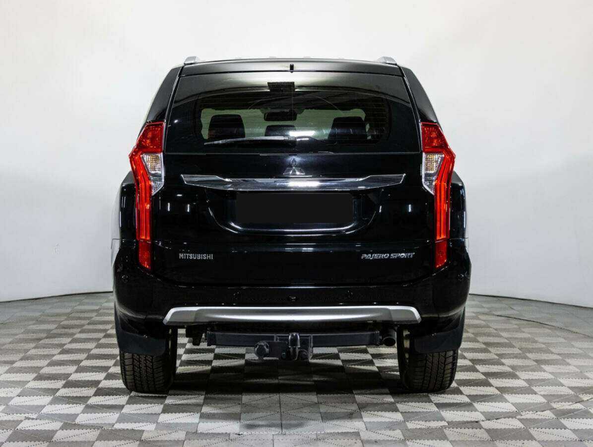 Mitsubishi Pajero Sport, 2017 Фото №6