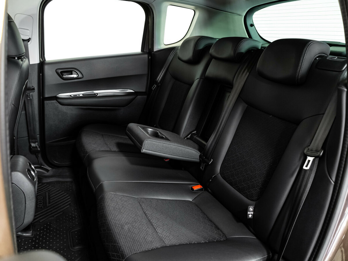 Peugeot 3008 I Рестайлинг, 2014 Фото №15