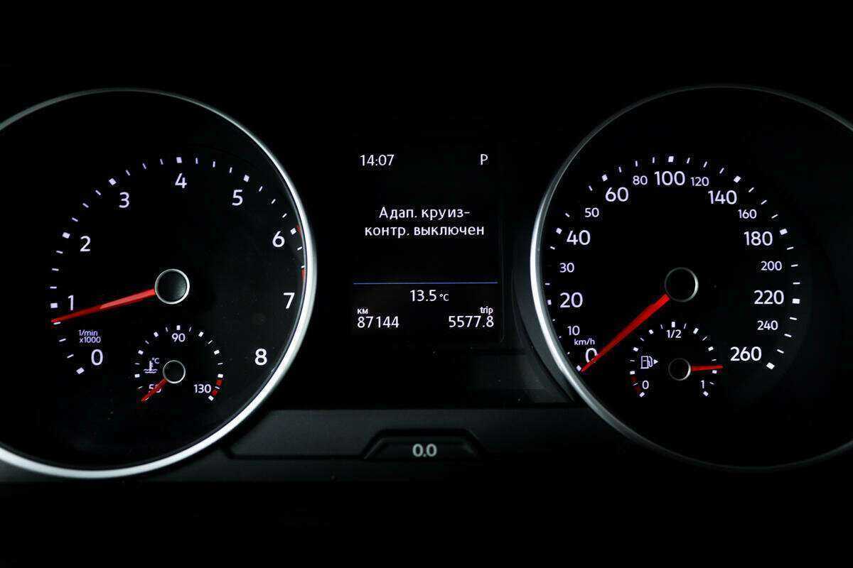 Volkswagen Tiguan, 2018 Фото №9