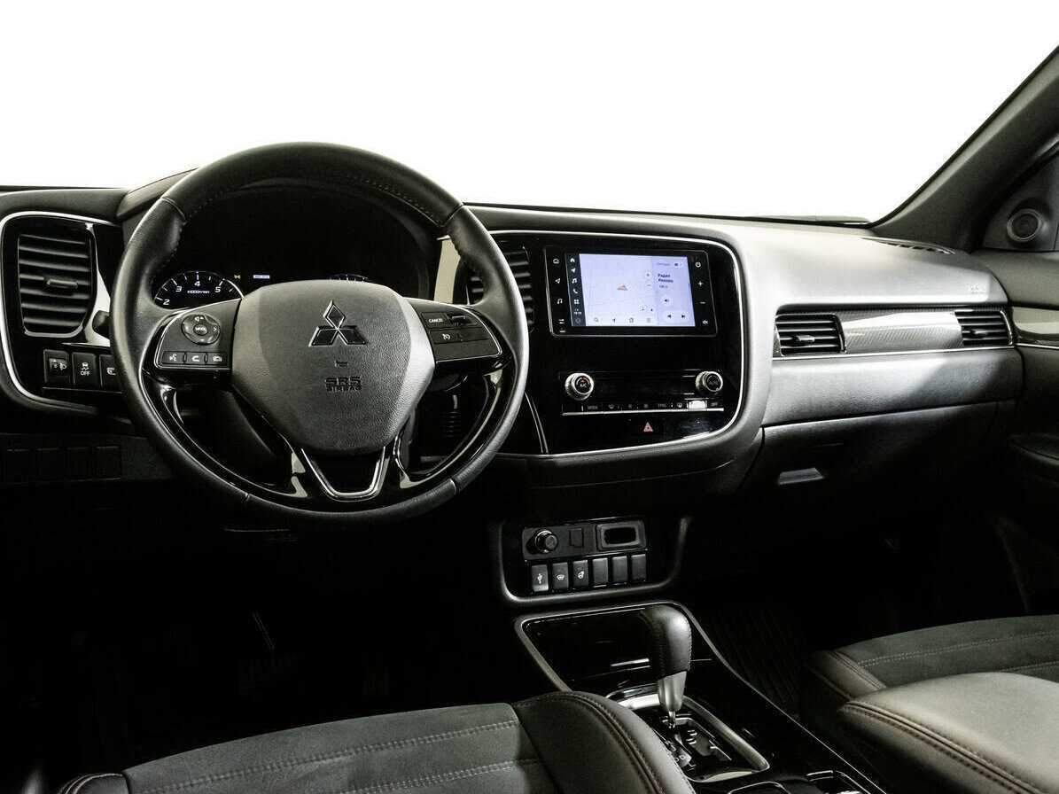 Mitsubishi Outlander, 2021 Фото №11