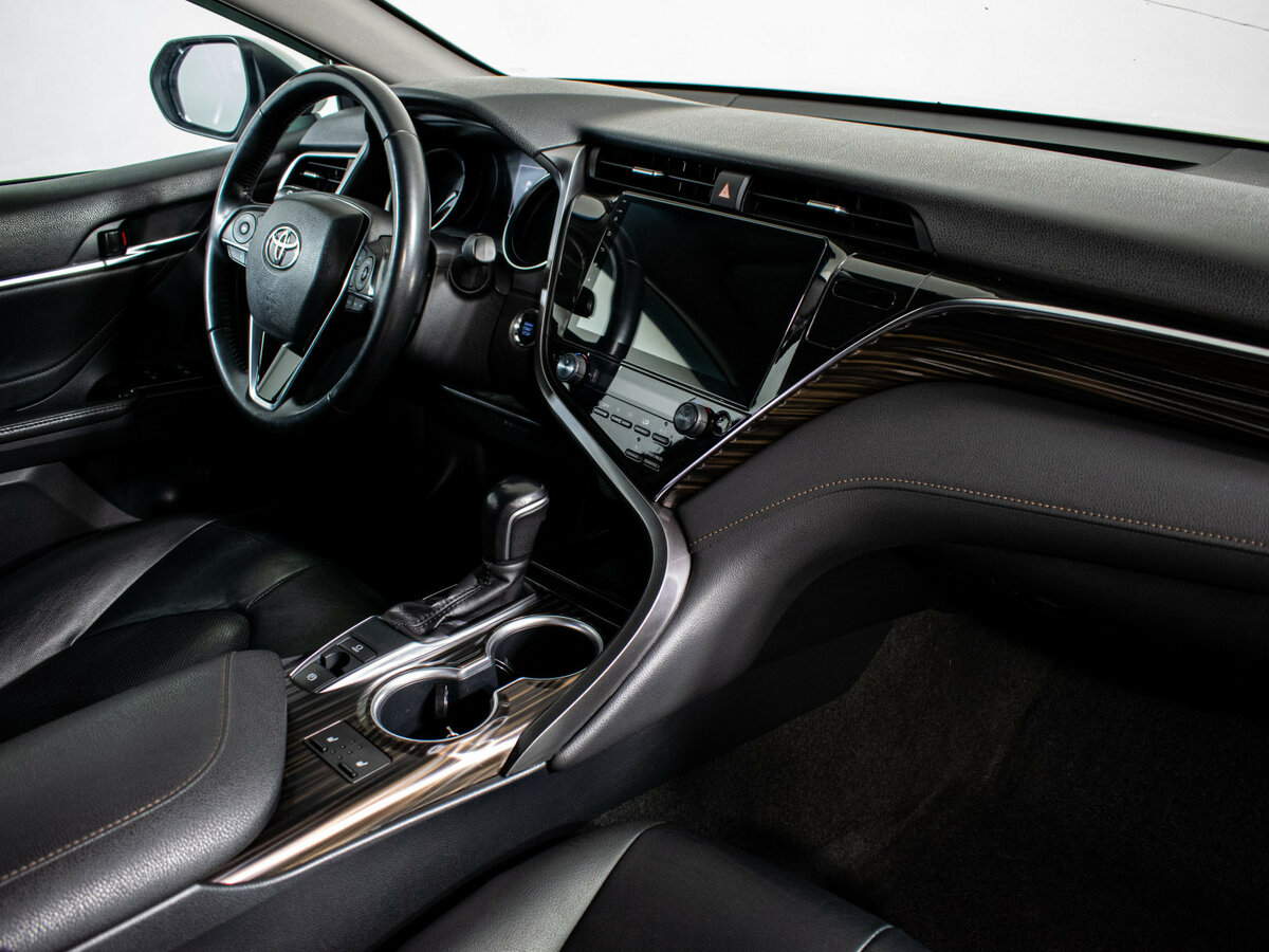 Toyota Camry VIII (XV70), 2020 Фото №8