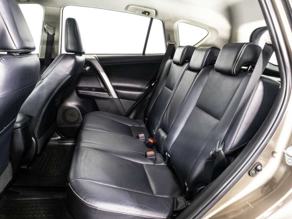 Toyota RAV4, 2016 Фото №10
