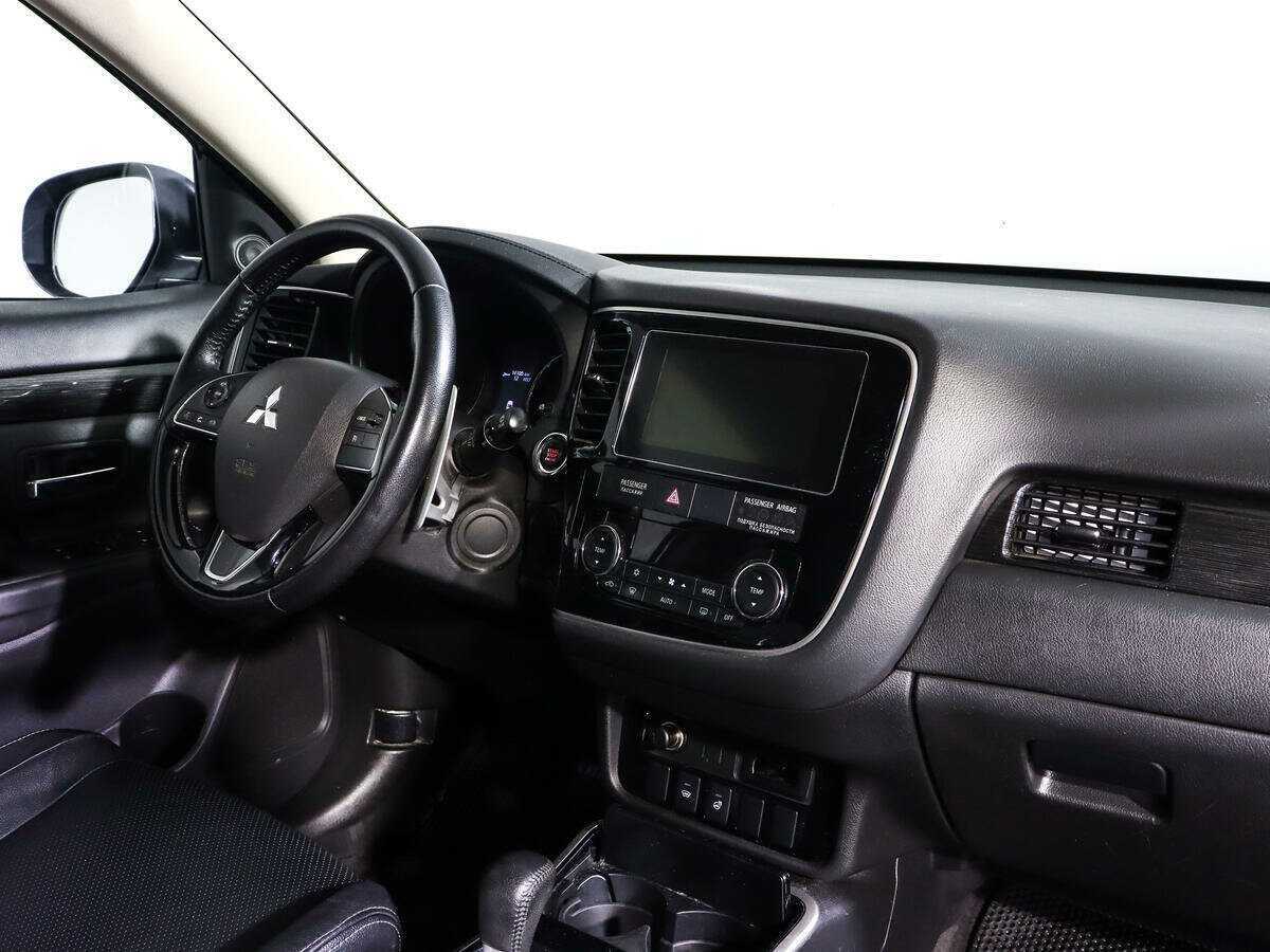 Mitsubishi Outlander, 2017 Фото №7