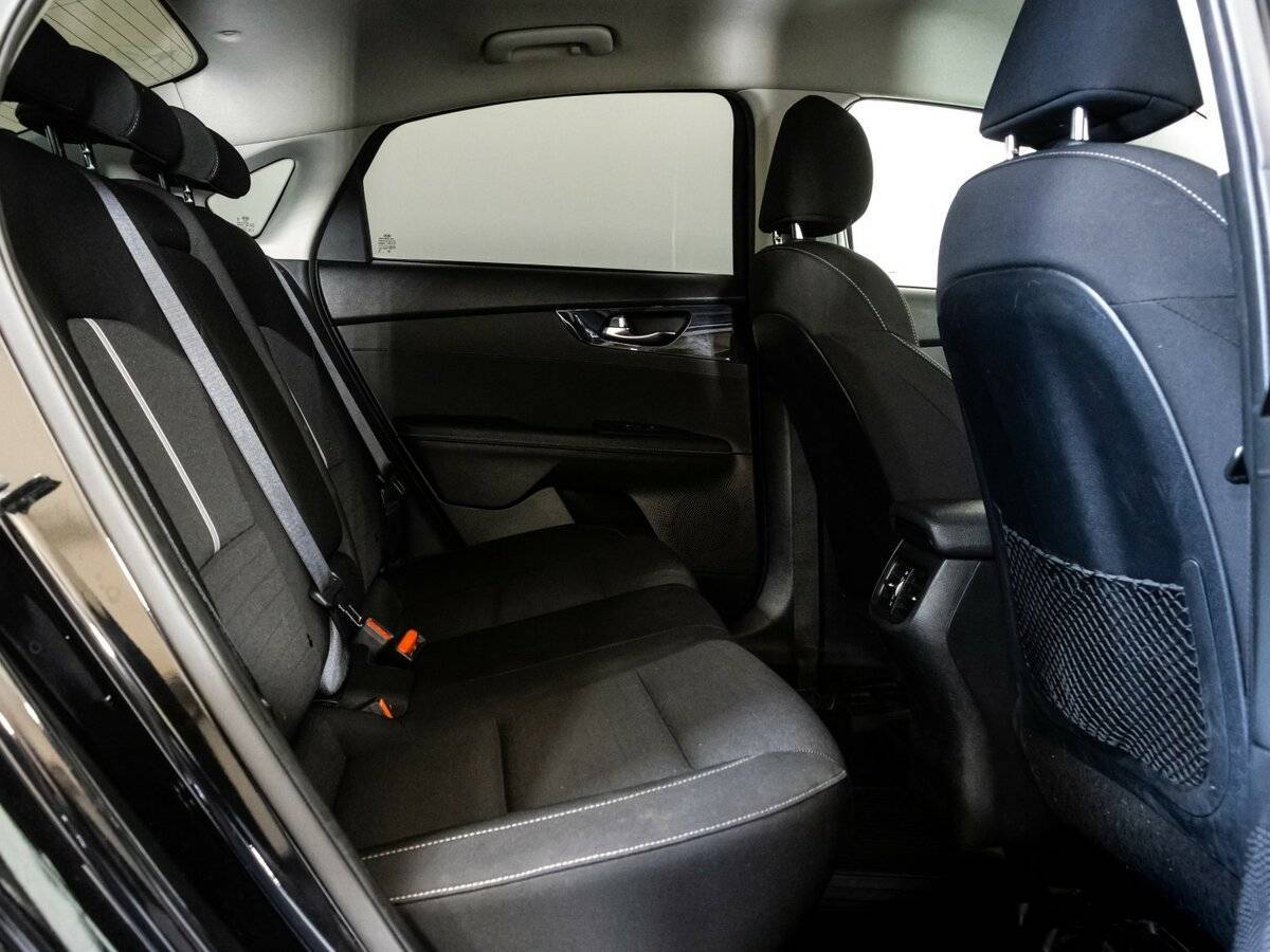 Kia Cerato, 2019 Фото №14