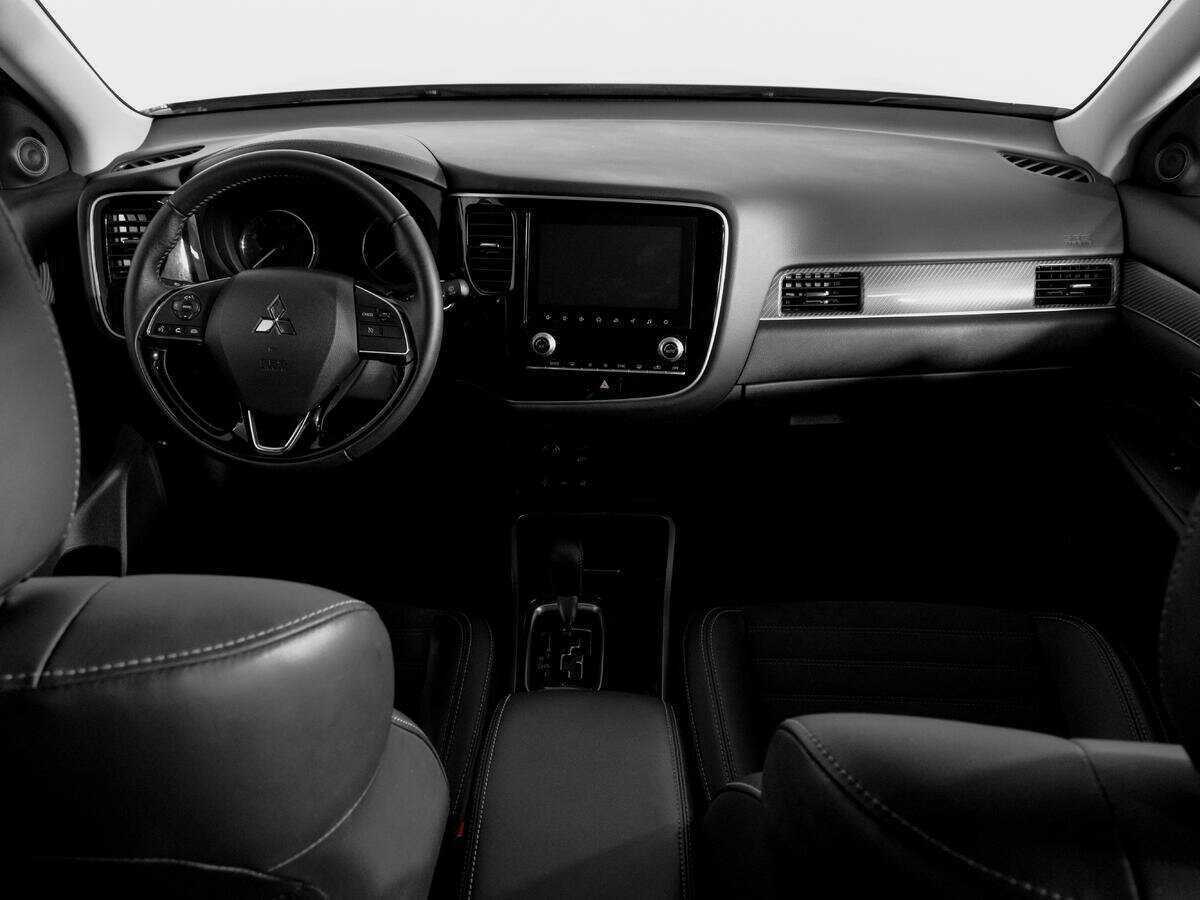 Mitsubishi Outlander, 2021 Фото №12