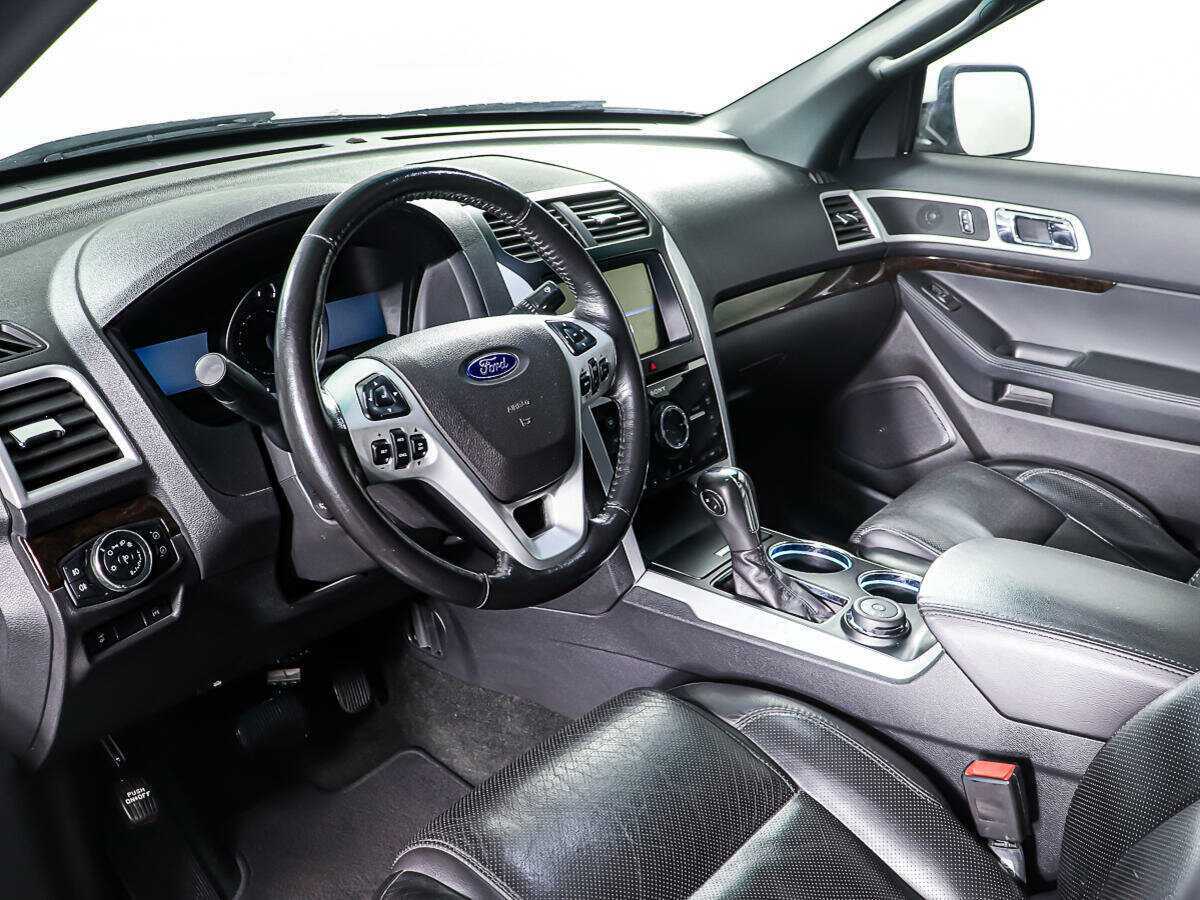 Ford Explorer, 2013 Фото №14