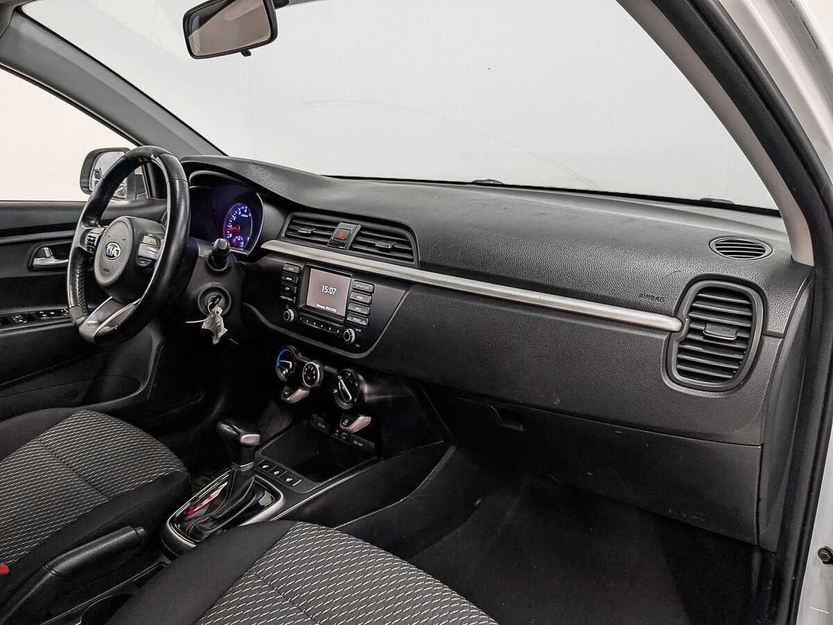 Kia Rio X-Line, 2020 Фото №10