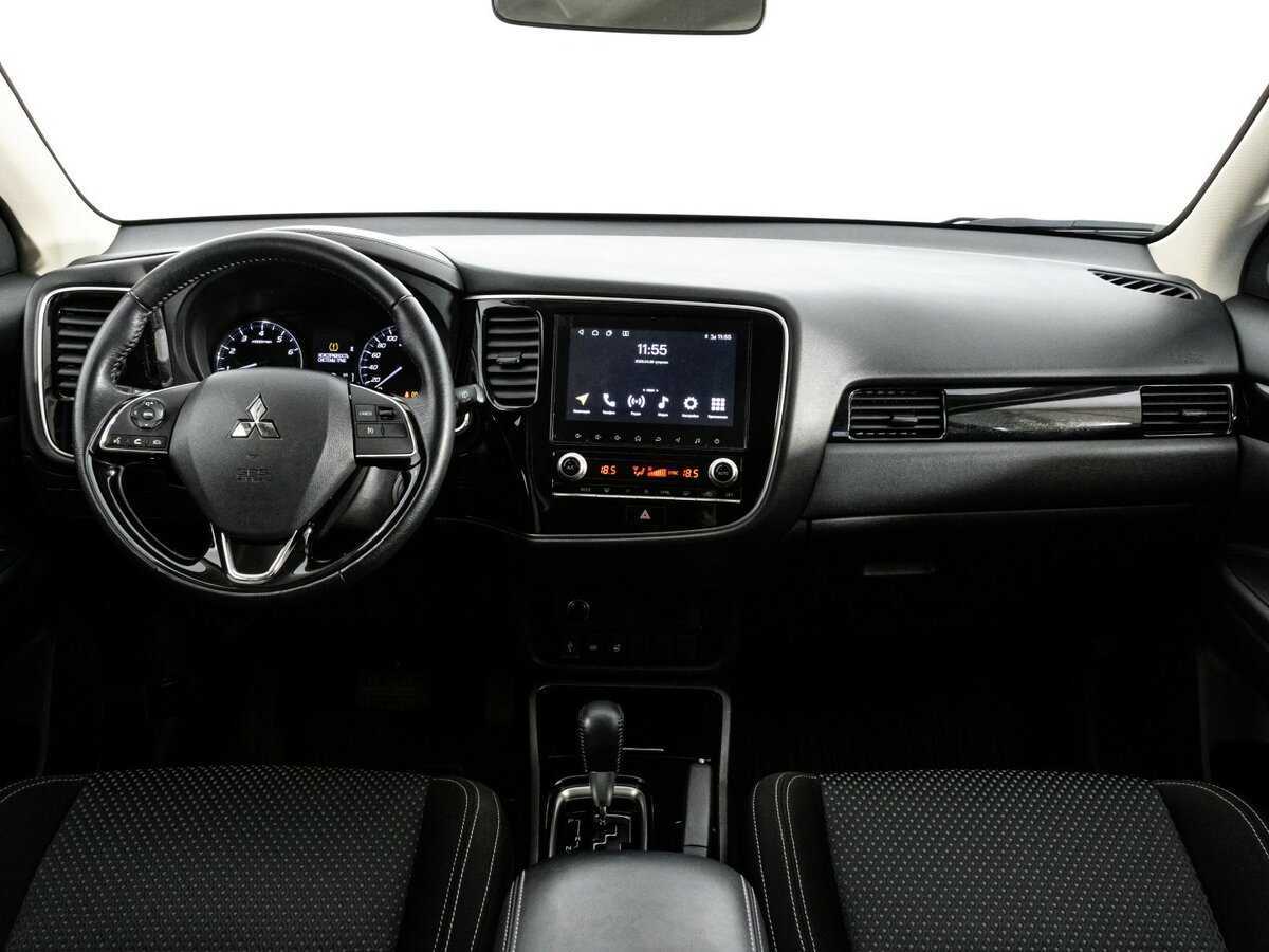 Mitsubishi Outlander, 2021 Фото №8