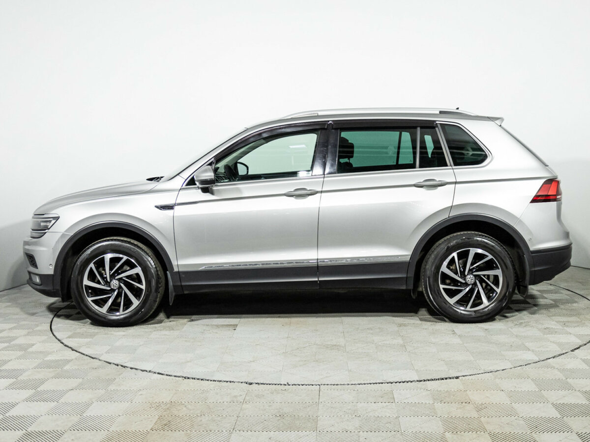 Volkswagen Tiguan II, 2018 Фото №8