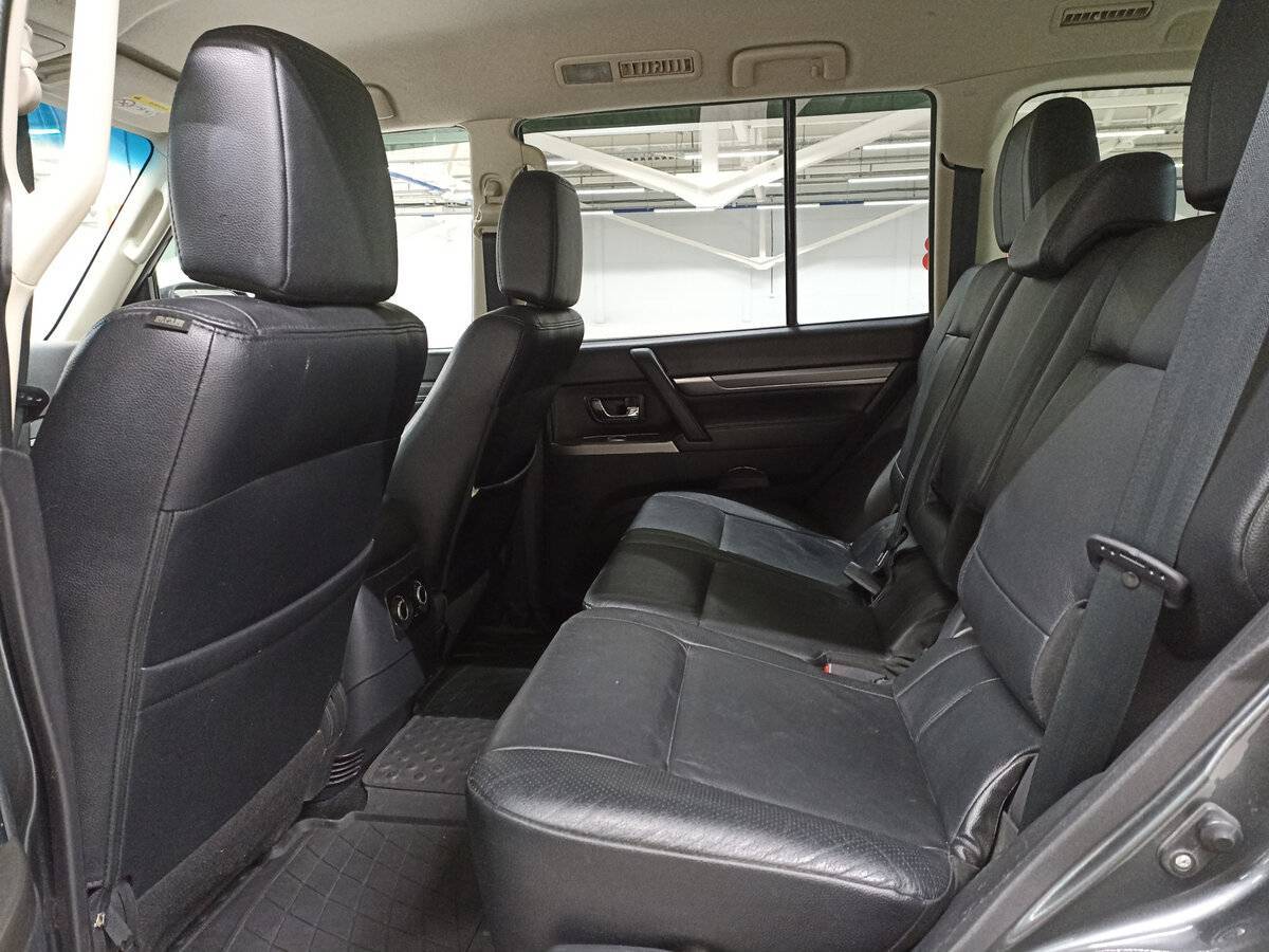 Mitsubishi Pajero, 2012 Фото №12