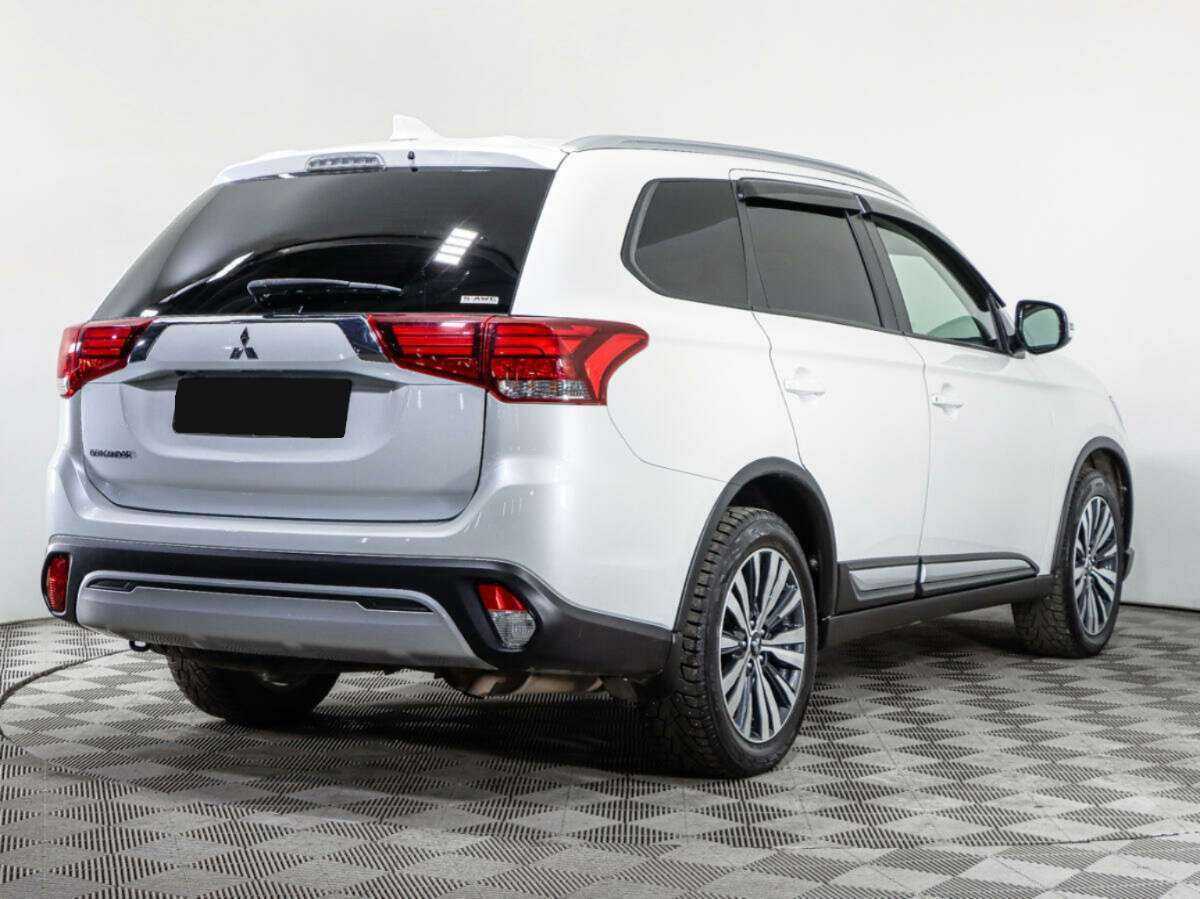 Mitsubishi Outlander, 2021 Фото №5