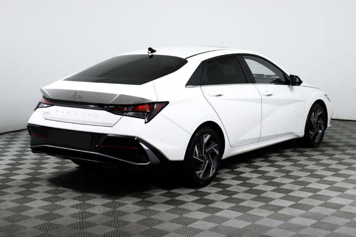 Hyundai Elantra, 2023 Фото №5