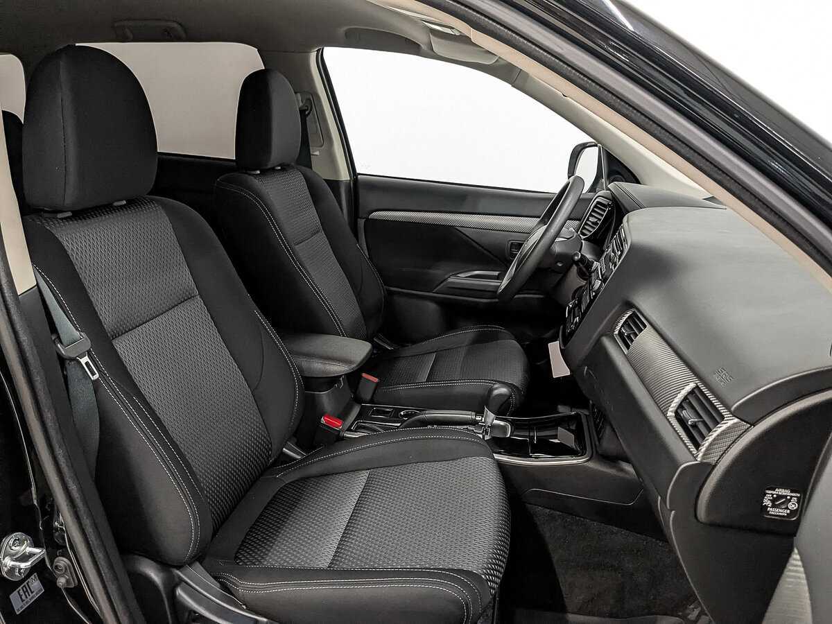 Mitsubishi Outlander, 2018 Фото №23