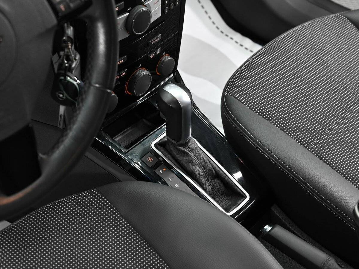 Opel Astra, 2012 Фото №10