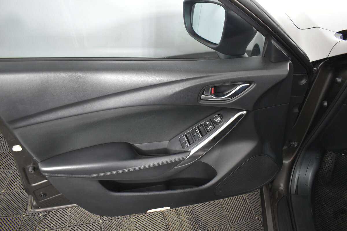 Mazda 6, 2017 Фото №16