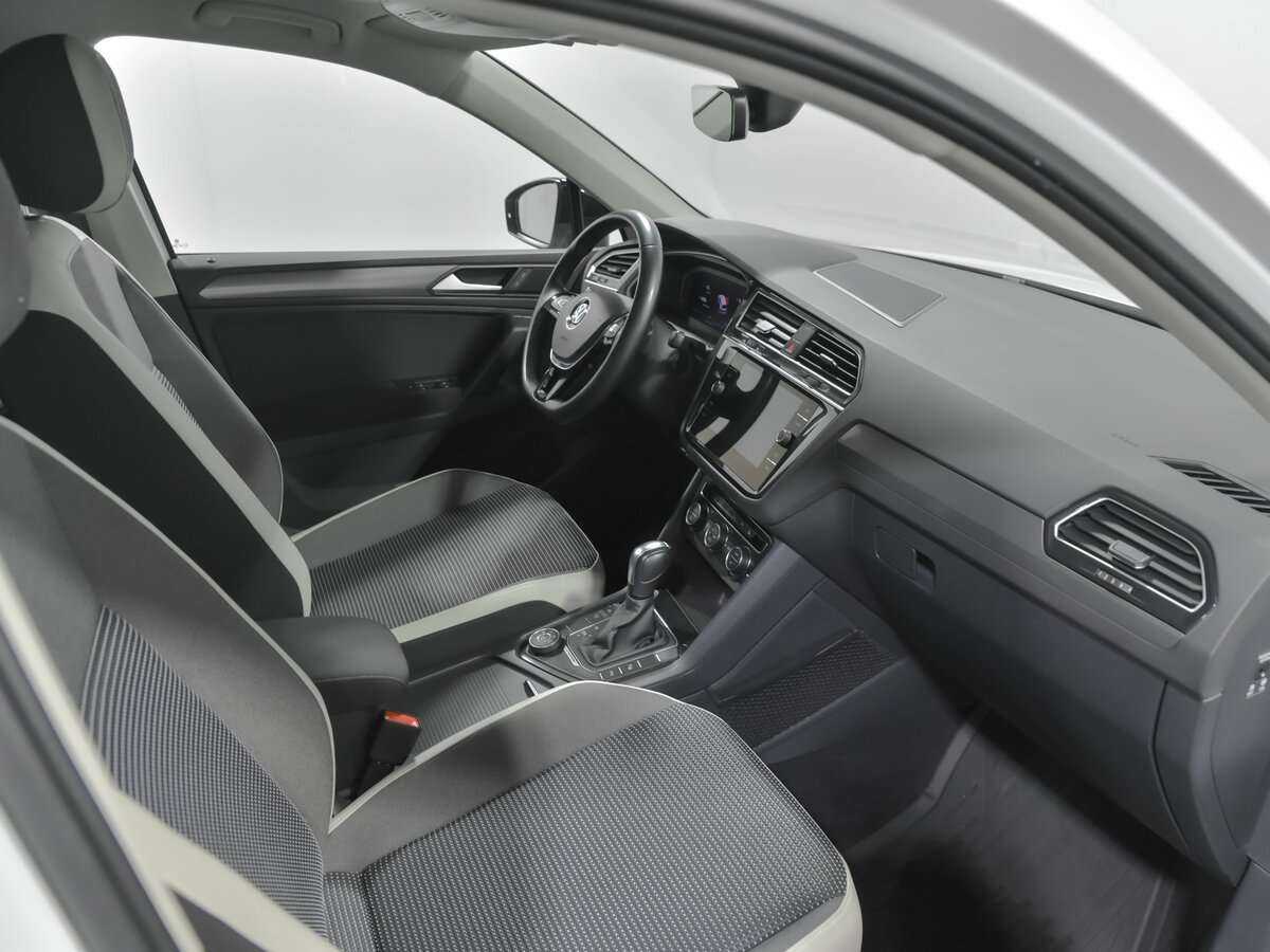 Volkswagen Tiguan, 2020 Фото №14