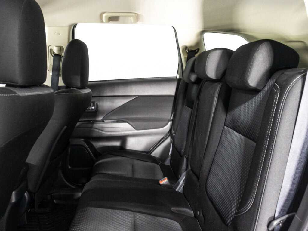Mitsubishi Outlander, 2020 Фото №10