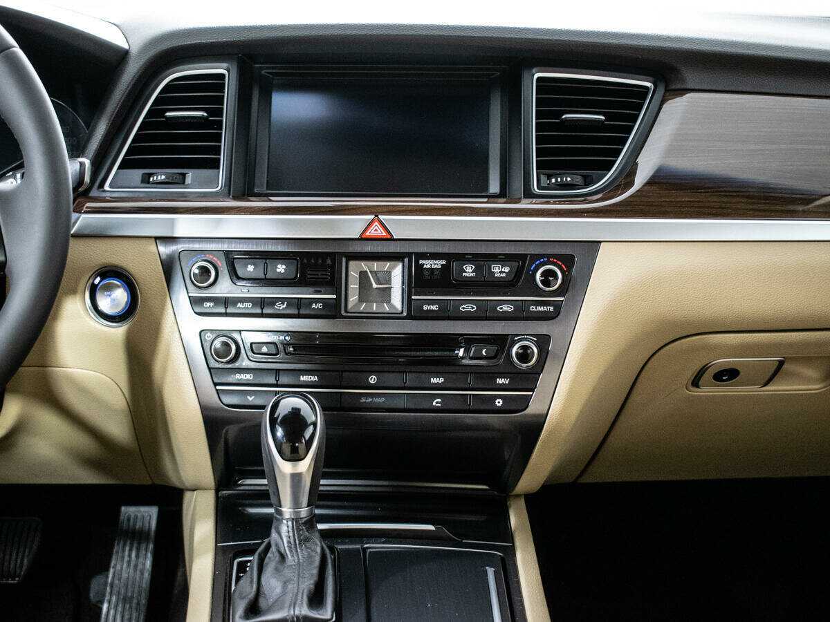 Hyundai Genesis, 2015 Фото №14