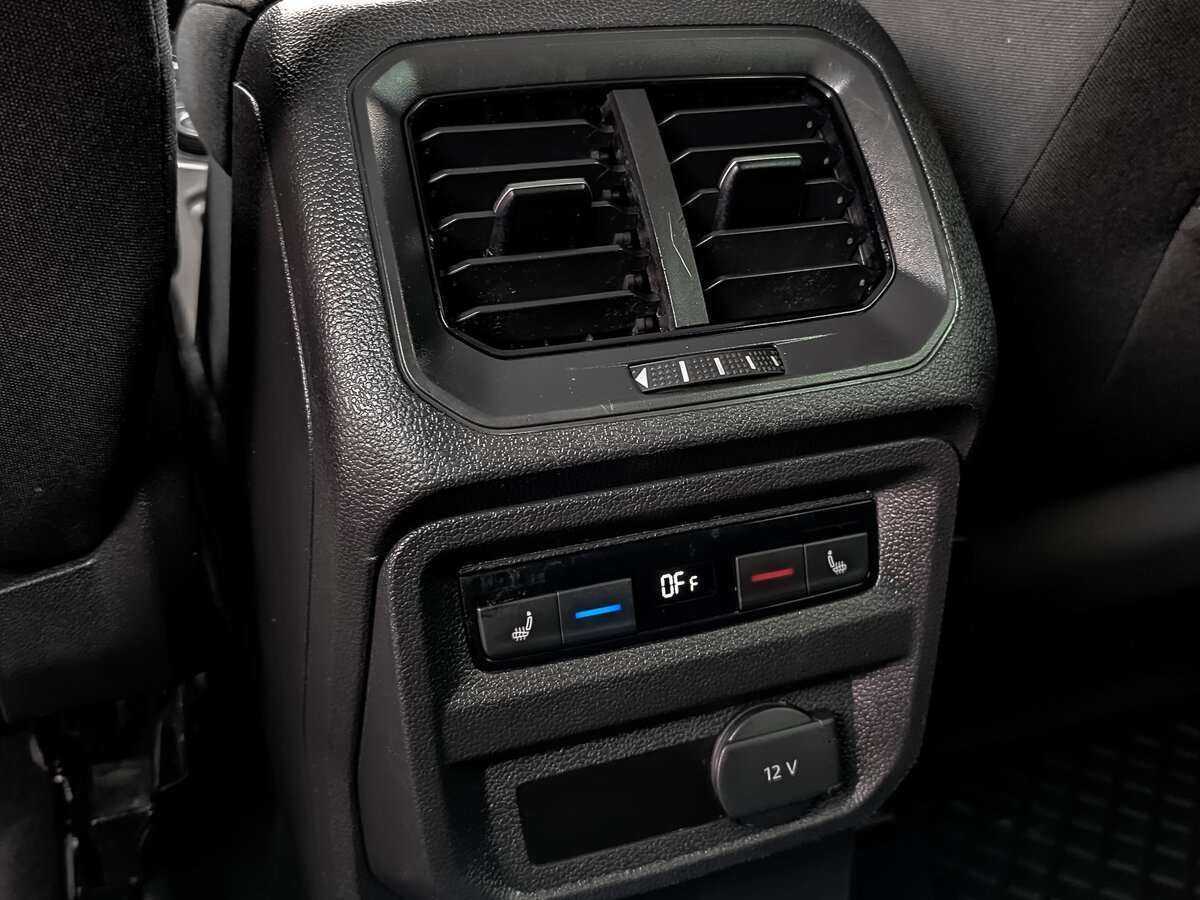 Volkswagen Tiguan, 2018 Фото №22