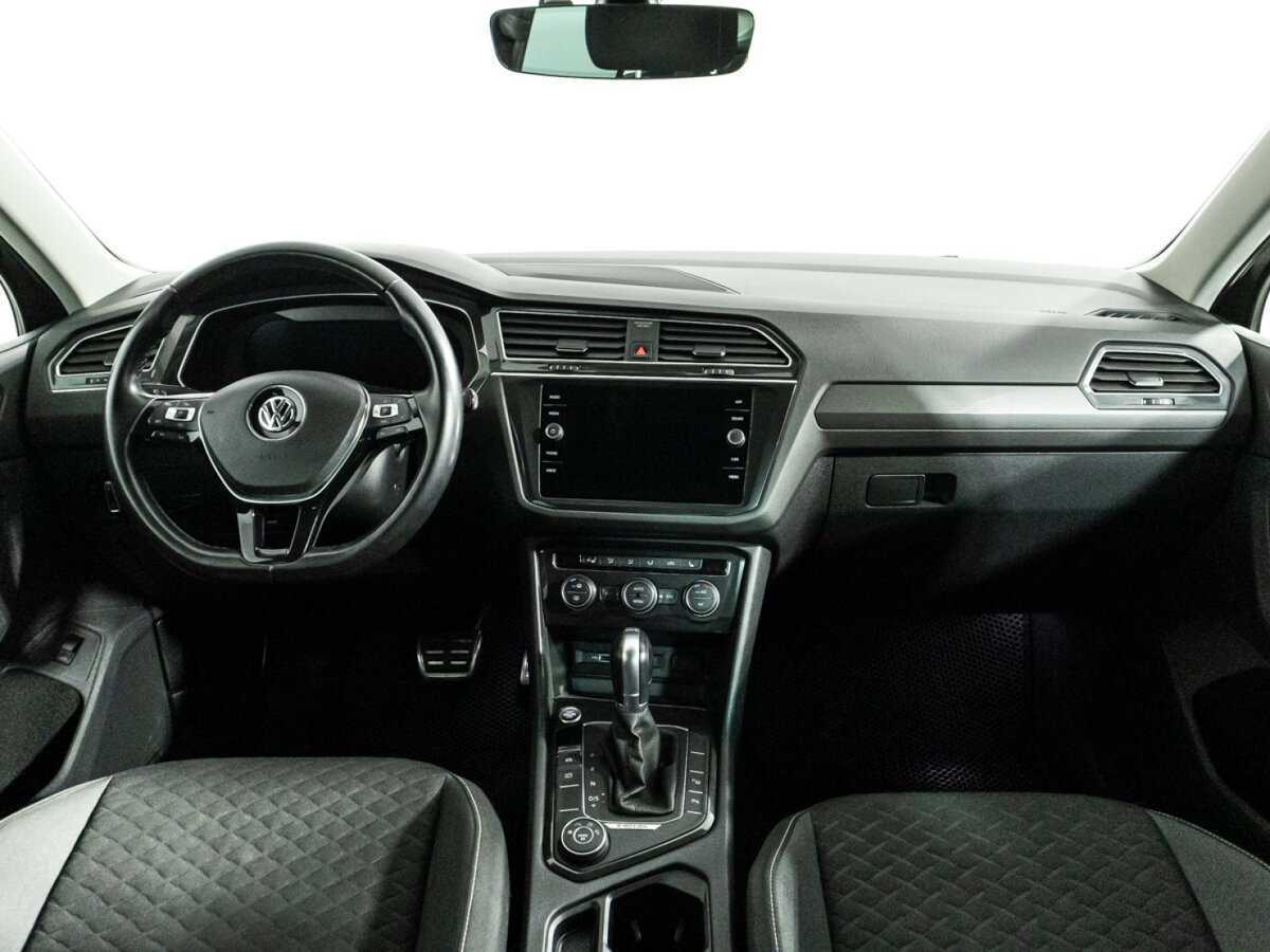 Volkswagen Tiguan, 2018 Фото №13