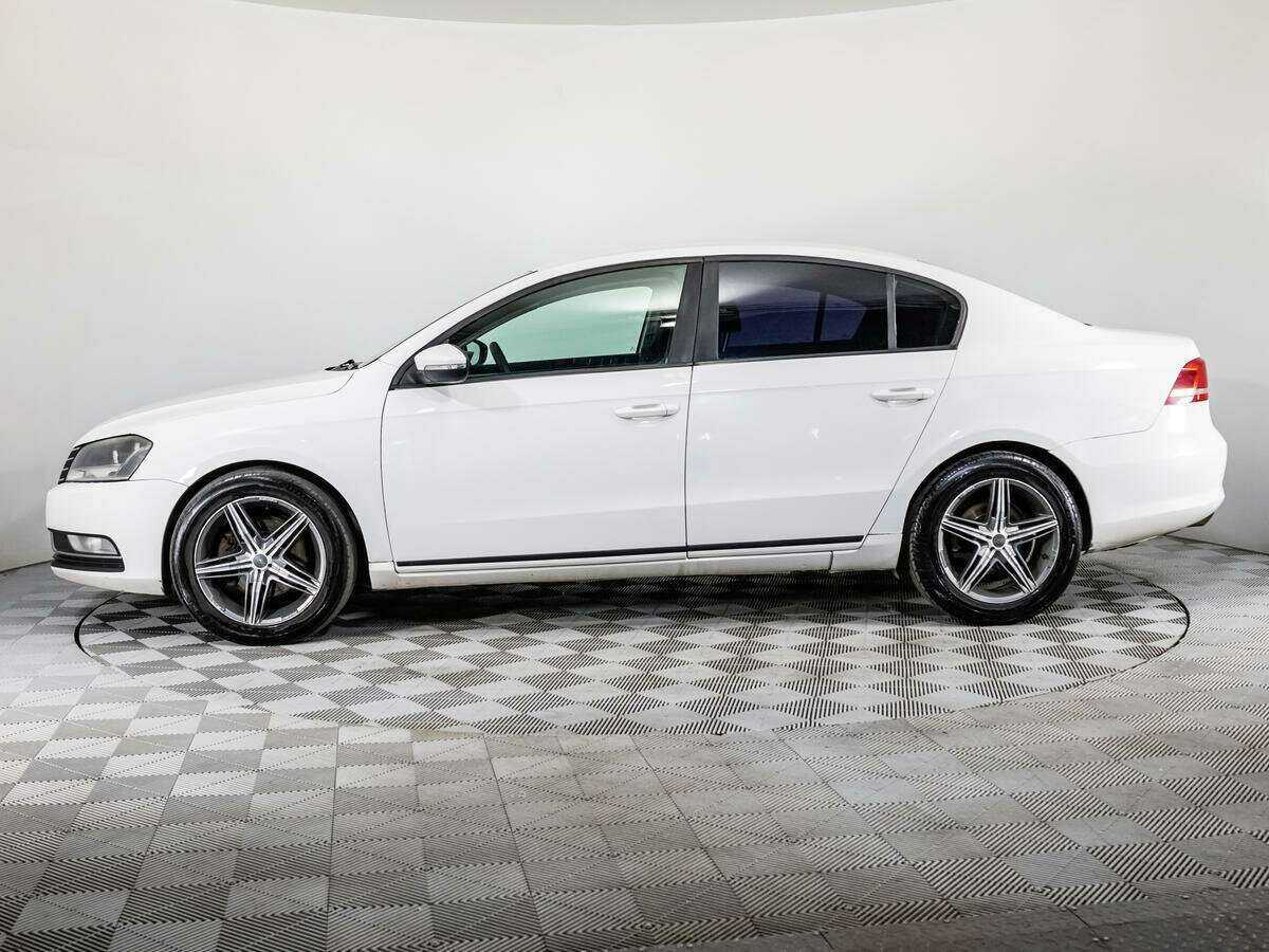 Volkswagen Passat, 2012 Фото №8