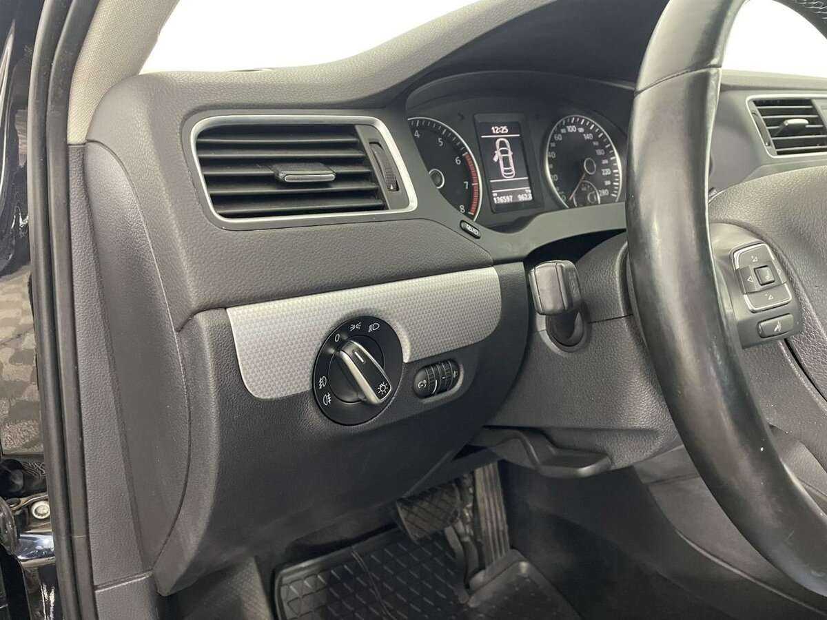 Volkswagen Jetta, 2013 Фото №9