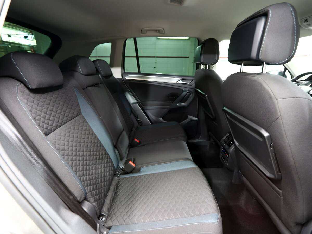 Volkswagen Tiguan, 2019 Фото №21