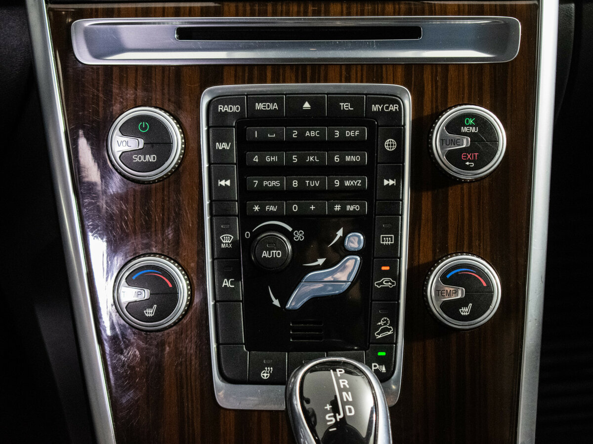 Volvo XC60 I Рестайлинг, 2015 Фото №14