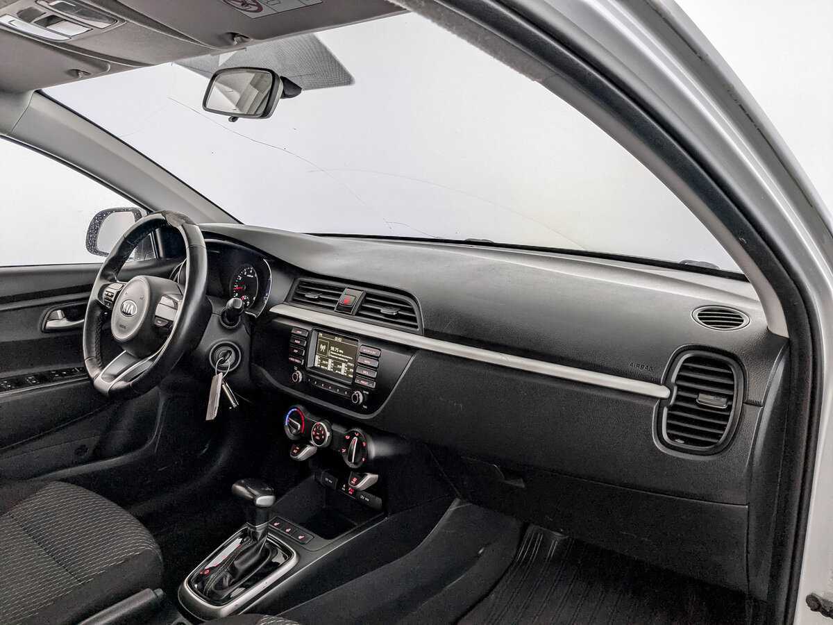 Kia Rio X-Line, 2020 Фото №11