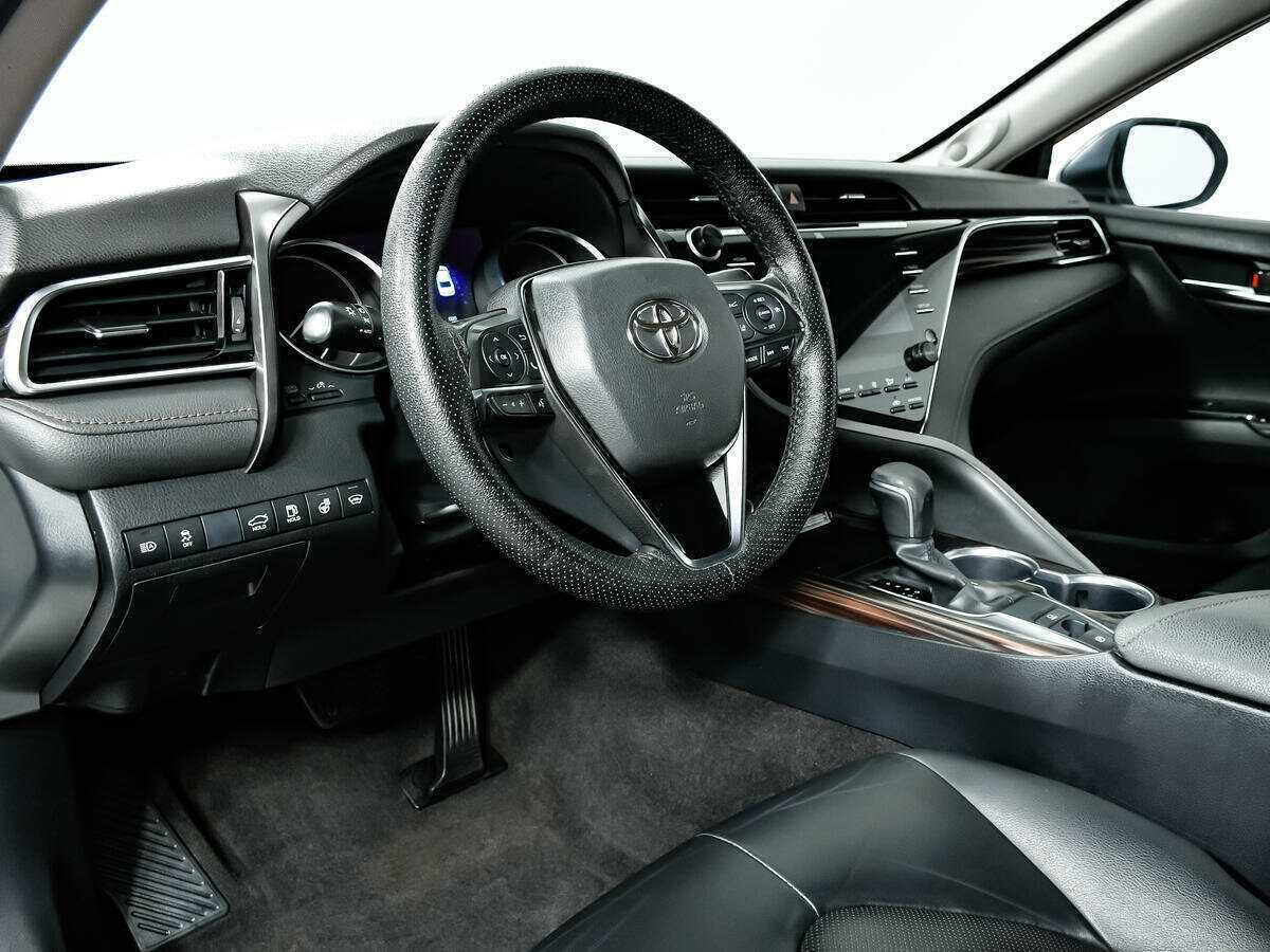 Toyota Camry, 2019 Фото №11