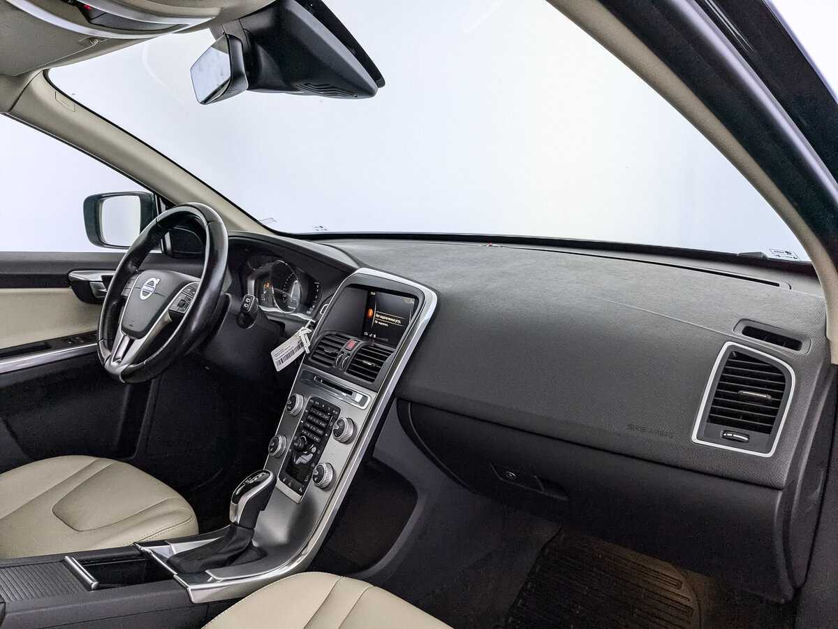 Volvo XC60, 2017 Фото №9